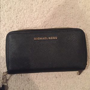 Michael Kors Medium Size Wallet